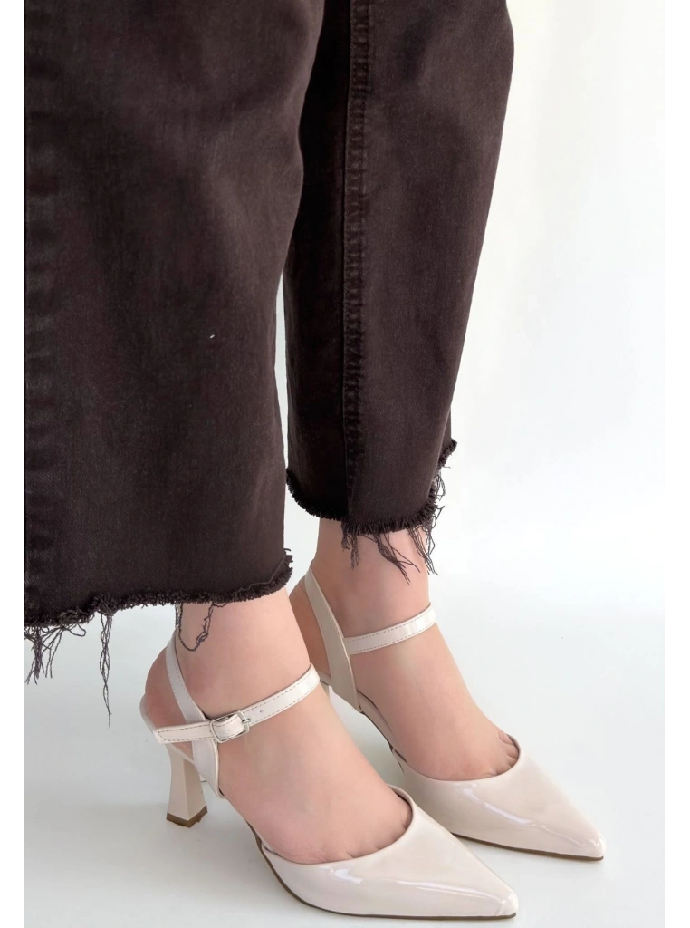 Suden Bej Rugan Topuklu Ayakkabı