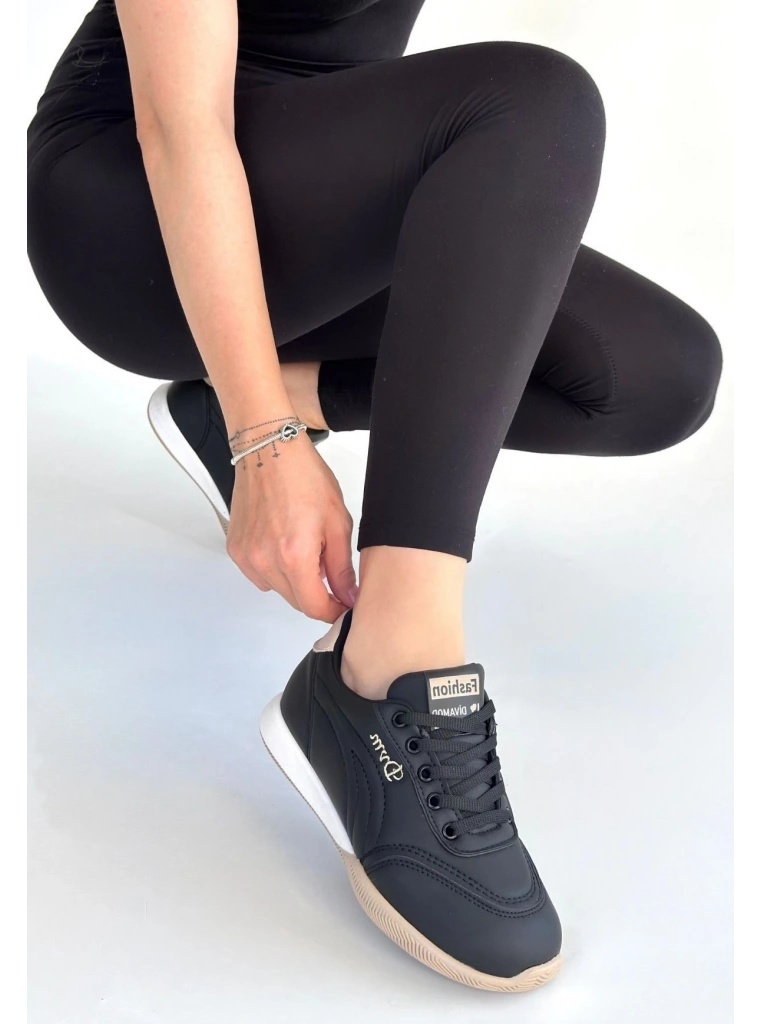 Tawen Siyah Cilt Bej Tabanlı Bağcıklı Spor Ayakkabı