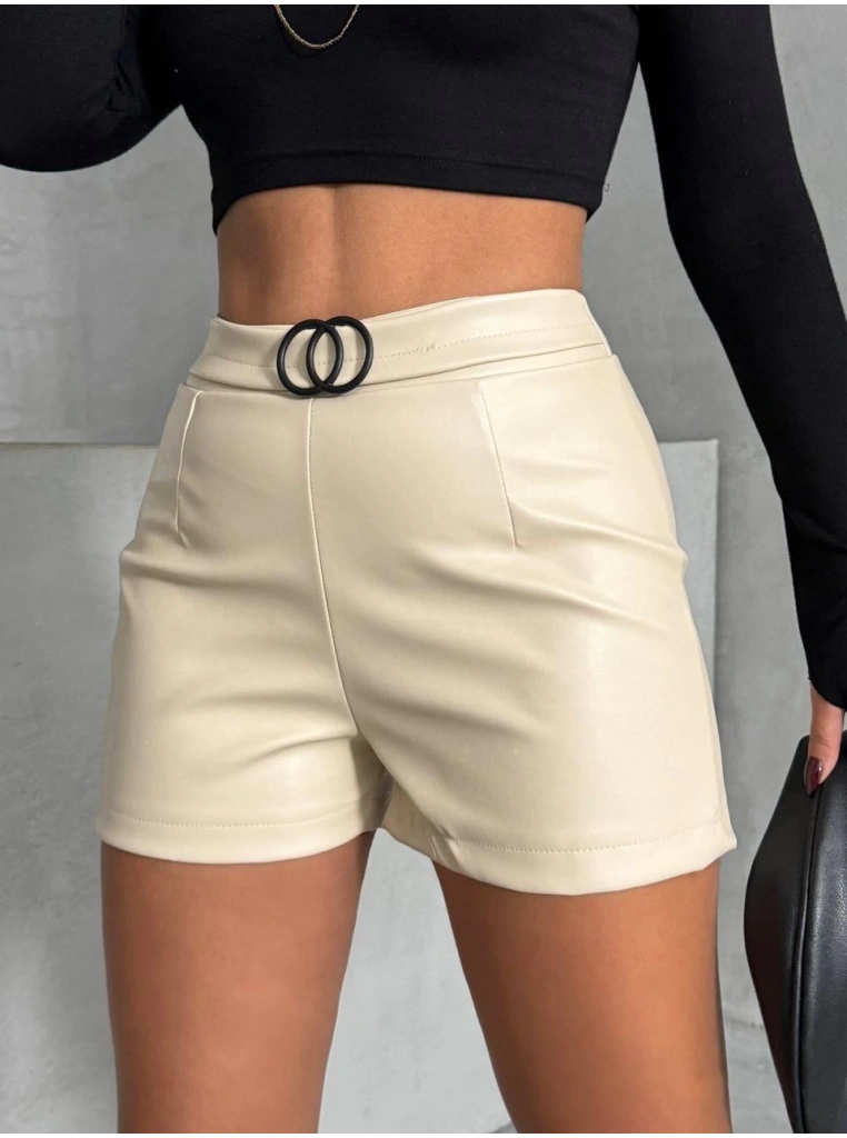 Tokalı deri şort h24444