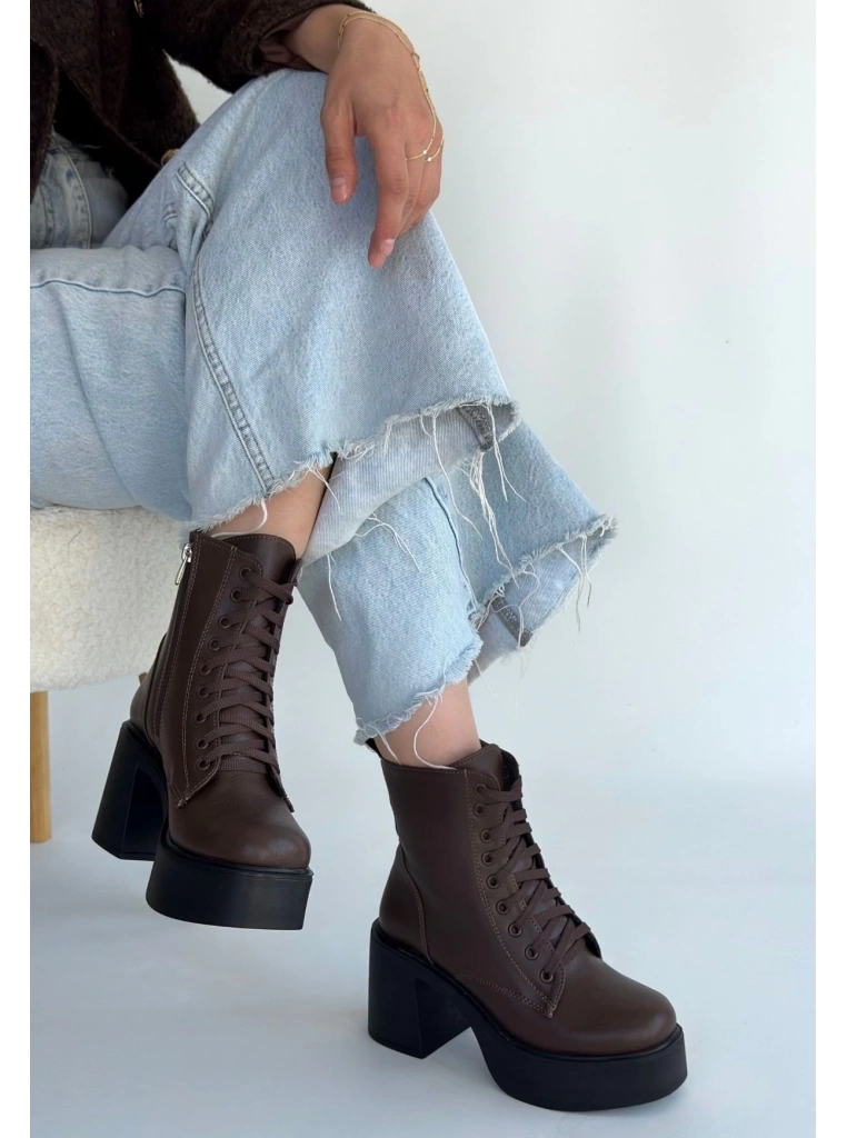 Tsan Kahverengi Cilt Bağcıklı Topuklu Bot