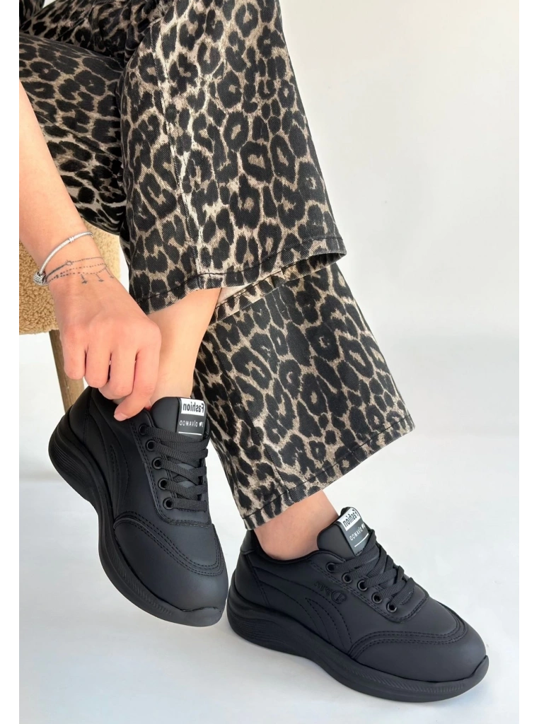 Yejja Siyah Cilt Bağcıklı Spor Ayakkabı