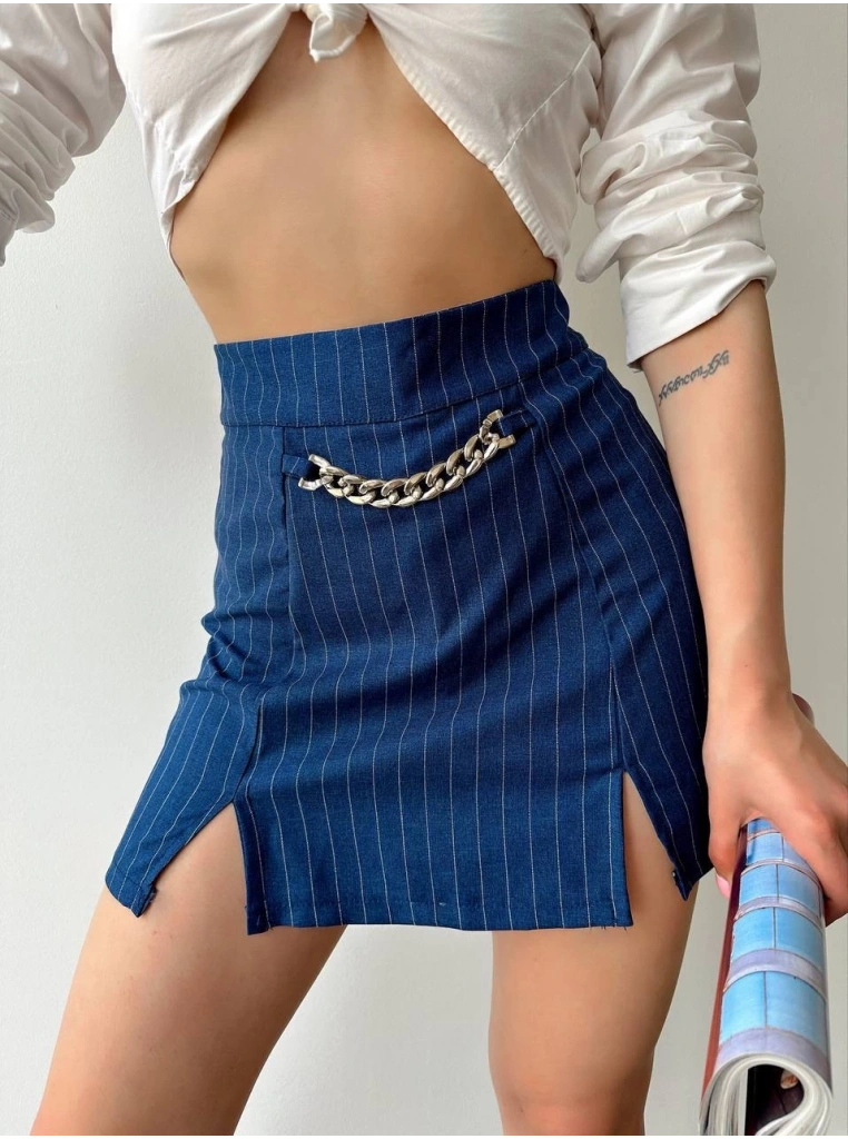 Zincir detaylı çizgili şort etek