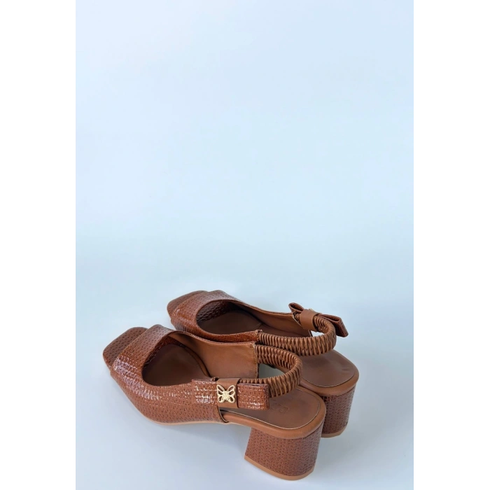 Alessi Kahve Rugan Topuklu Ayakkabı