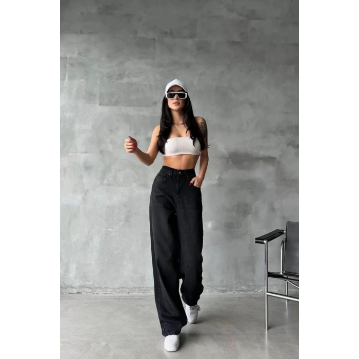 Arkadan tokalı jeans pantolon Siyah