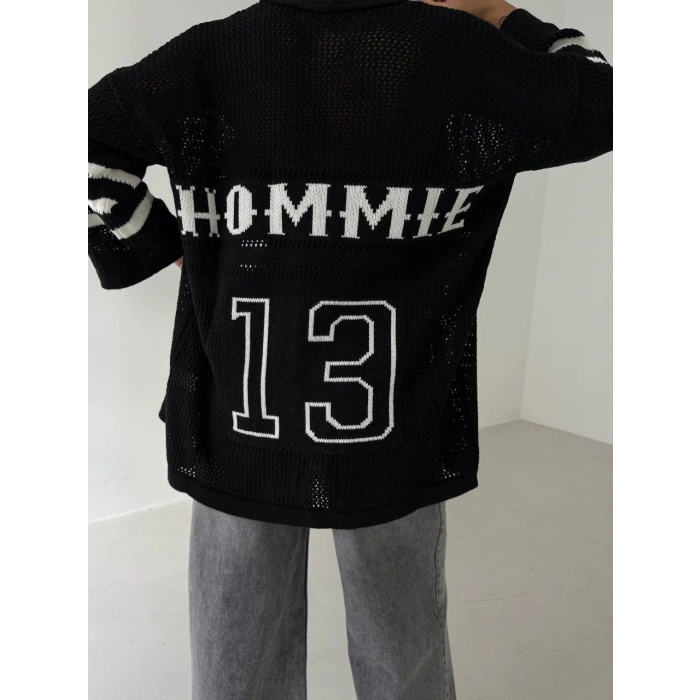 Büyük düğmeli salaş triko hırka siyahbeyaz