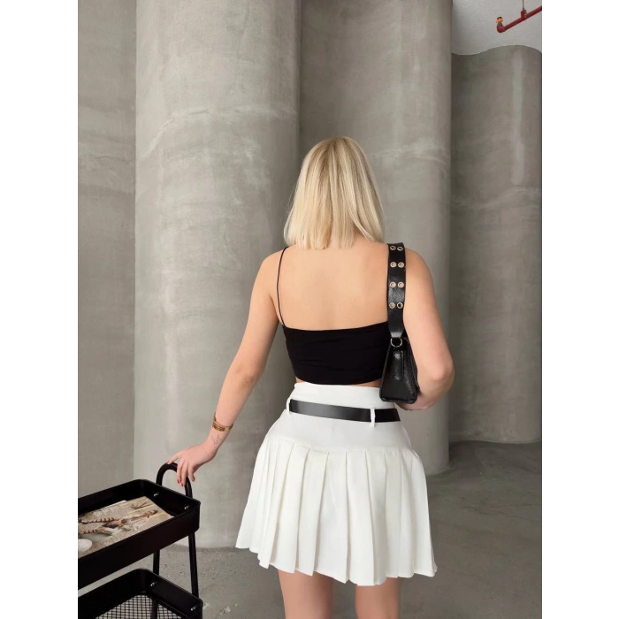 Kemerli piliseli şort etek beyaz s25305