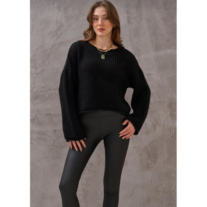 Salaş delik detaylı kazak siyah