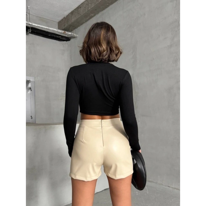 Tokalı deri şort h24444