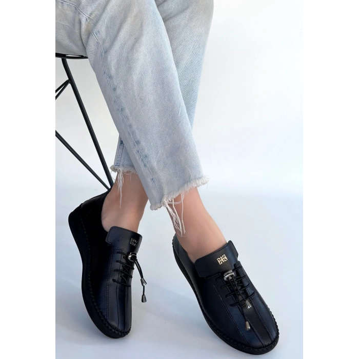 Warte Siyah Deri Bağcıklı Spor Ayakkabı