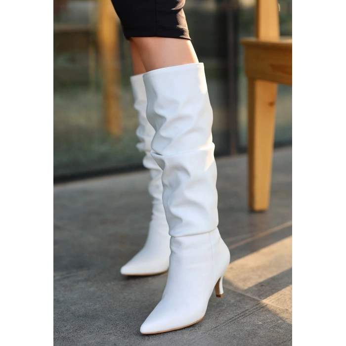 Zelya Beyaz Cilt Topuklu Çizme