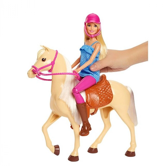 Mattel Barbie ve Güzel Atı Oyun Seti FXH13
