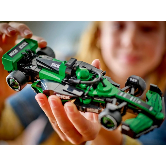 Lego F1 Kıck Sauber Team C44 LSR77247