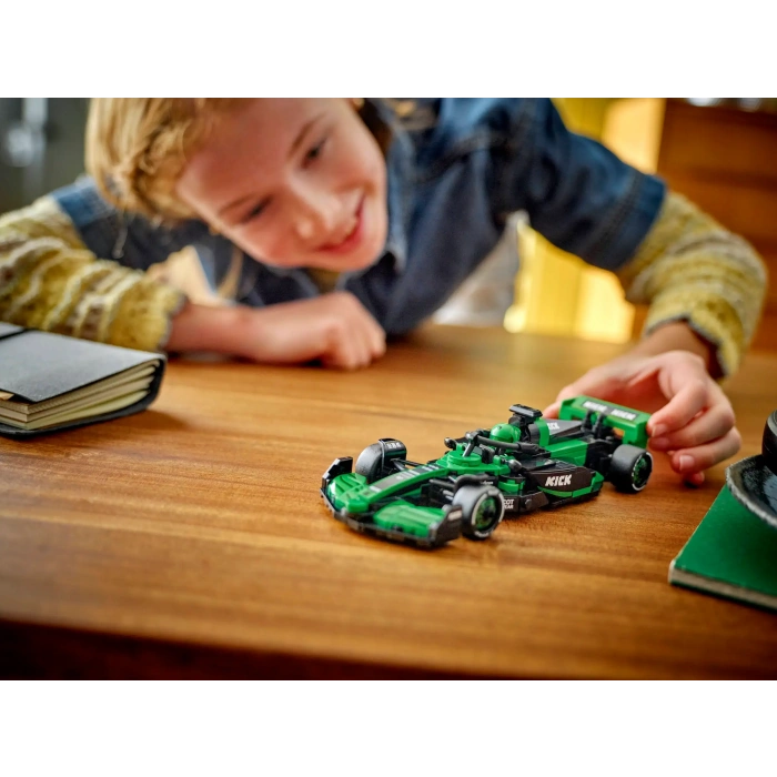 Lego F1 Kıck Sauber Team C44 LSR77247