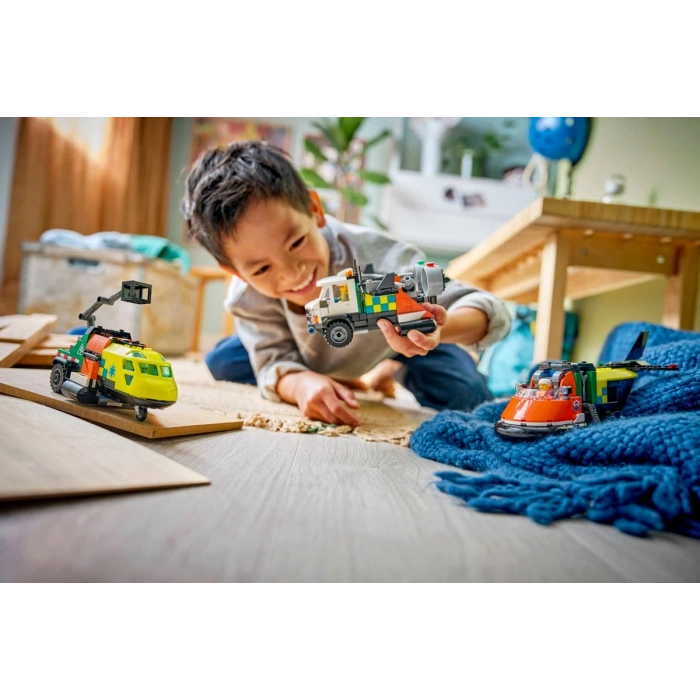 Lego Uçak Kamyon Ve Hovercraft