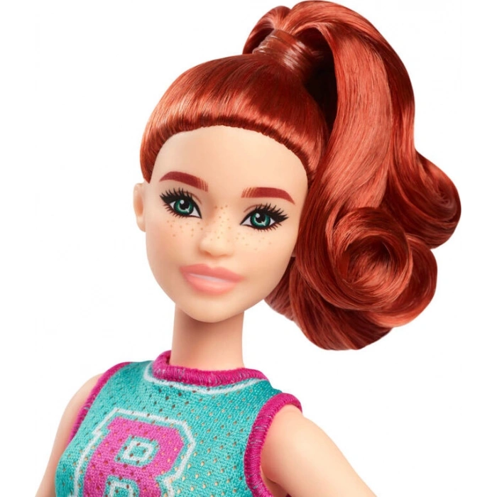 Barbie Bebek Forması ve pileli mor eteğiyle kızıl saçlı Barbie Fashionistas bebek