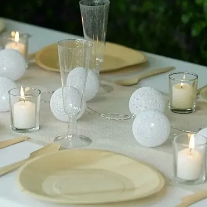 2m 10lu Işıklı Beyaz Top Dekoratif Süs