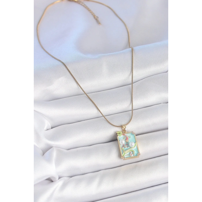 BFS 316L Çelik Gold Renk Zincir Mavi Mineli İncili Çiçek İşlemeli Portre Model Kadın Kolye