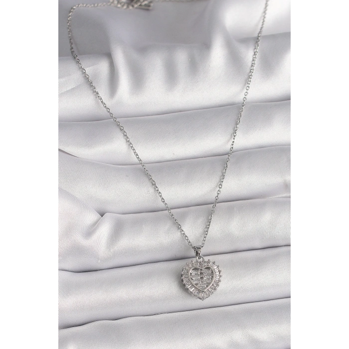 BFS 316L Çelik Gümüş Renk Zincir Zirkon Taşlı Kalp Model Kadın Kolye