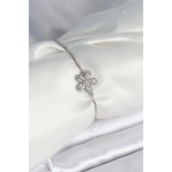 BFS Çiçek Model Asansörlü Gümüş Renk Kadın Bileklik