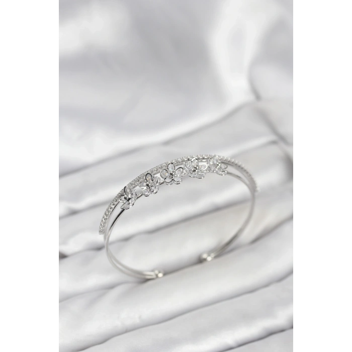 BFS Çiçek Model Pirinç Gümüş Renk Kadın Bileklik