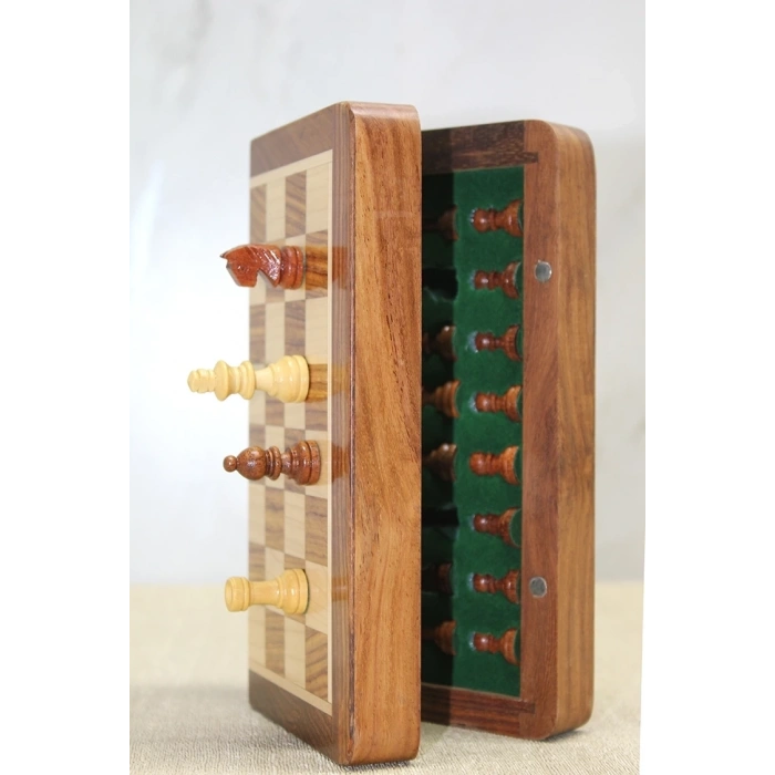 BFS Özel Vernikli Mıknatıs Taşlı Ahşap Katlanabilir Kutulu Satranç Oyunu 17.5 Cm G221