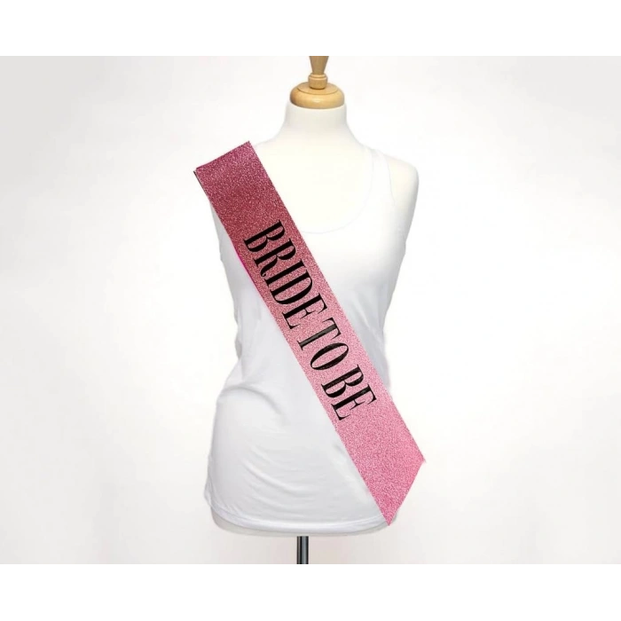 BFS   Pembe Üzeri Siyah Kalın Bride To Be Yazılı Simli Işıltılı Kuşak Kemer 10x80 cm
