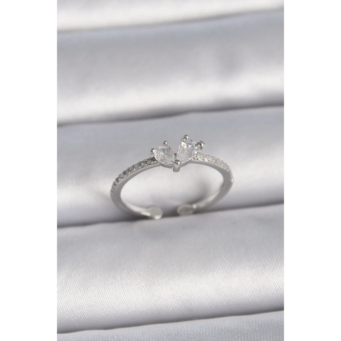 BFS Pirinç Gümüş Renk Ayaralanabilir Zirkon Taşlı Kalp Model Kadın Yüzük