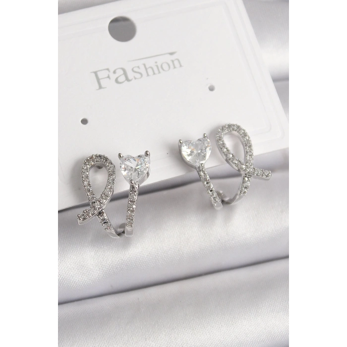 BFS Pirinç Gümüş Renk Düğüm Model Zirkon Taşlı Kalp Detay Kadın Küpe