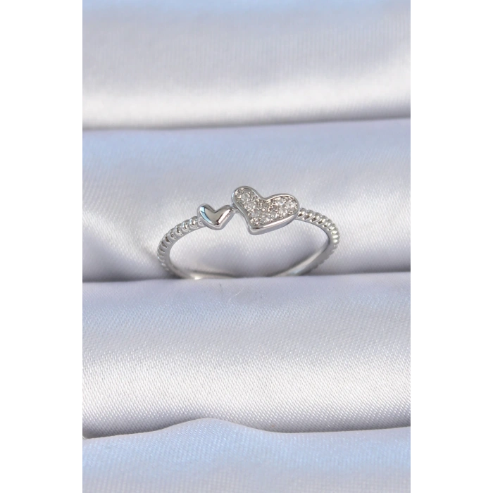 BFS Pirinç Gümüş Renk Zirkon Taşlı Kalp Model Kadın Yüzük