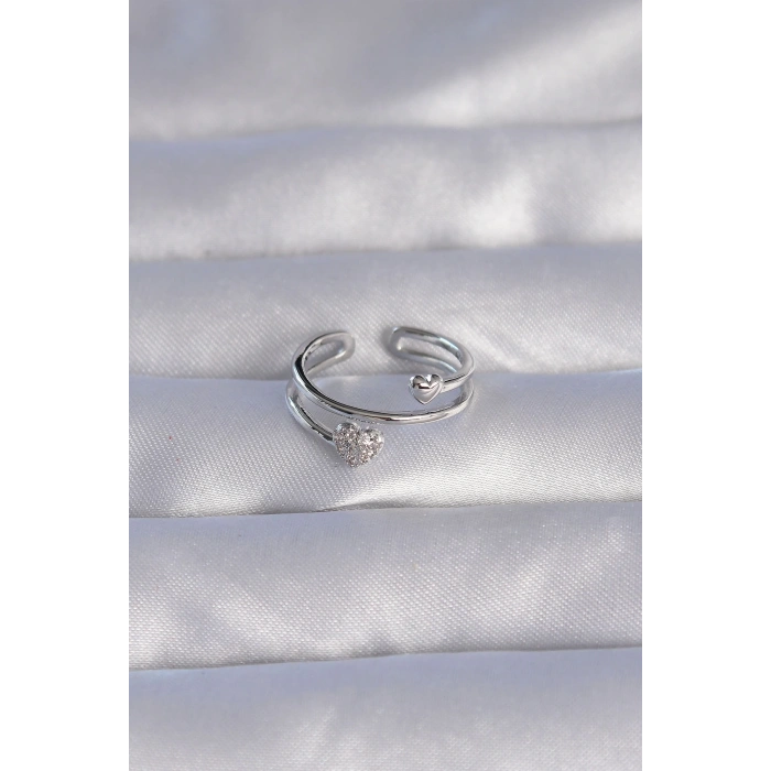 BFS Pirinç Gümüş Renk Zirkon Taşlı Kalpli Model Ayarlanabilir Yüzük