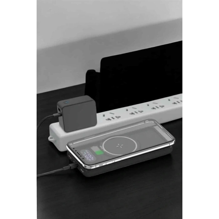 BFS Powerbank Taşınabilir 10.000 Mah Hızlı Şarj Dijital Göstergeli