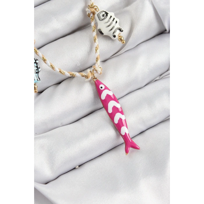 BFS Seramik Motifli Pembe Balık Figürlü Model Krem İp Kadın Kolye