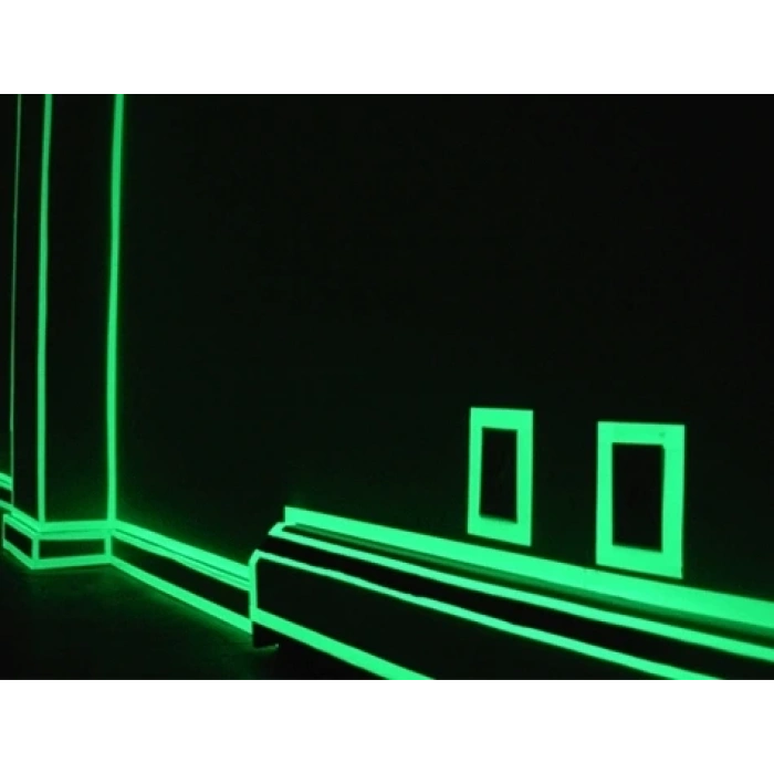 Fosforlu Şerit Karanlıkta Işık Veren (4 Metre)