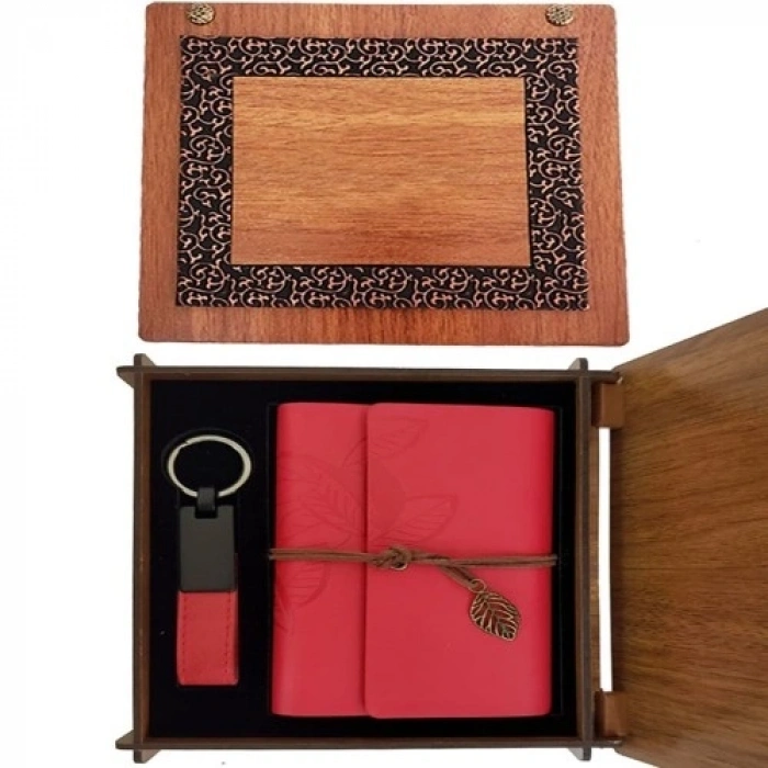 Mey İthalat® Ahşap Kutulu Kırmızı Deri Defter ve Anahtarlık Set