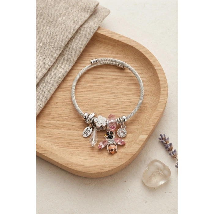 Mey İthalat® Arı ve Pembe Çiçek Charmlı Gümüş Renk Bileklik