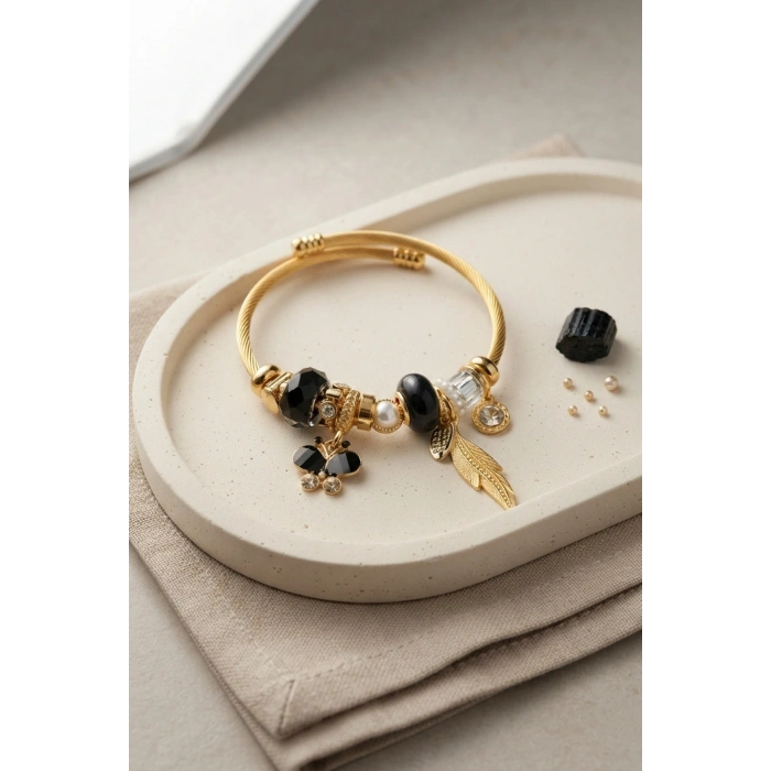 Mey İthalat® Kelebek Model Gold Renk Siyah Charmlı Bileklik