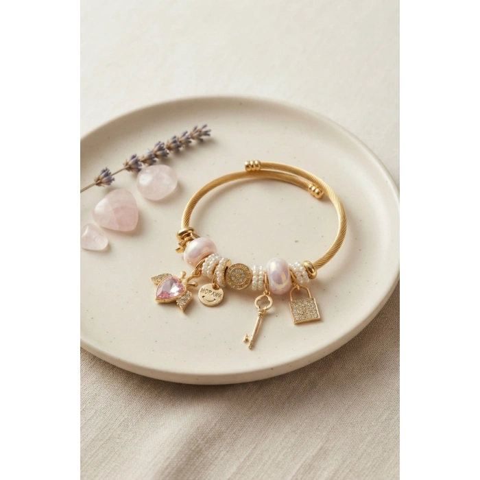 Mey İthalat® Pembe Kalp Model Gold Renk Charmlı Bileklik