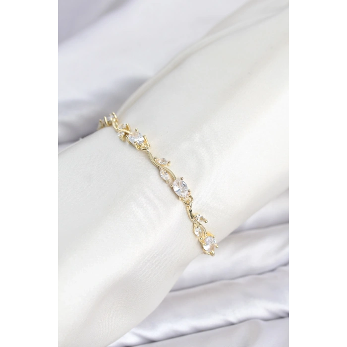 Mey İthalat® Pirinç Gold Renk Zirkon Taşlı Çiçek Model Kadın Bileklik