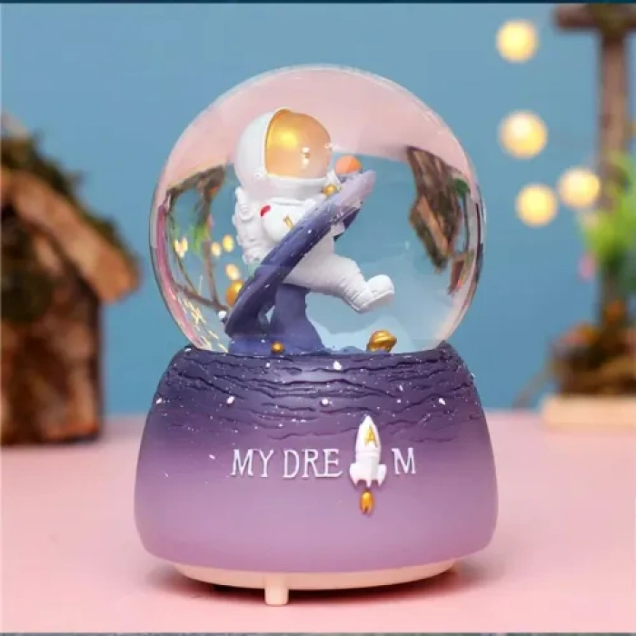 Sevimli Astronot Kar Küresi