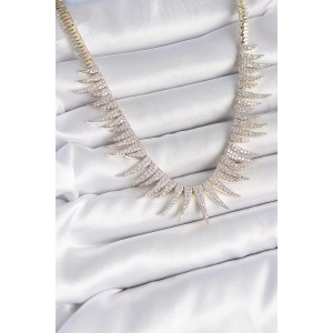 BFS Pirinç Gold Renk Zirkon Taşlı Sivri Model VIP Seri Kadın Kolye