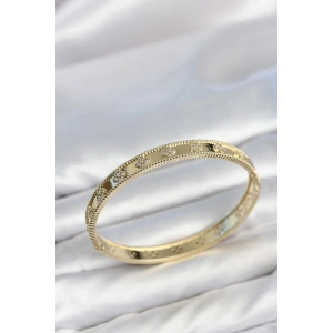 Mey İthalat® Gold Renk Pirinç Yonca Model Zirkon Taşlı Kadın Kelepçe Bileklik