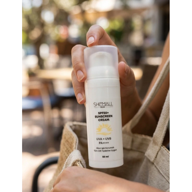 SPF50+ GÜNEŞ KORUYUCU KREM (MAVİ IŞIK KORUMALI)