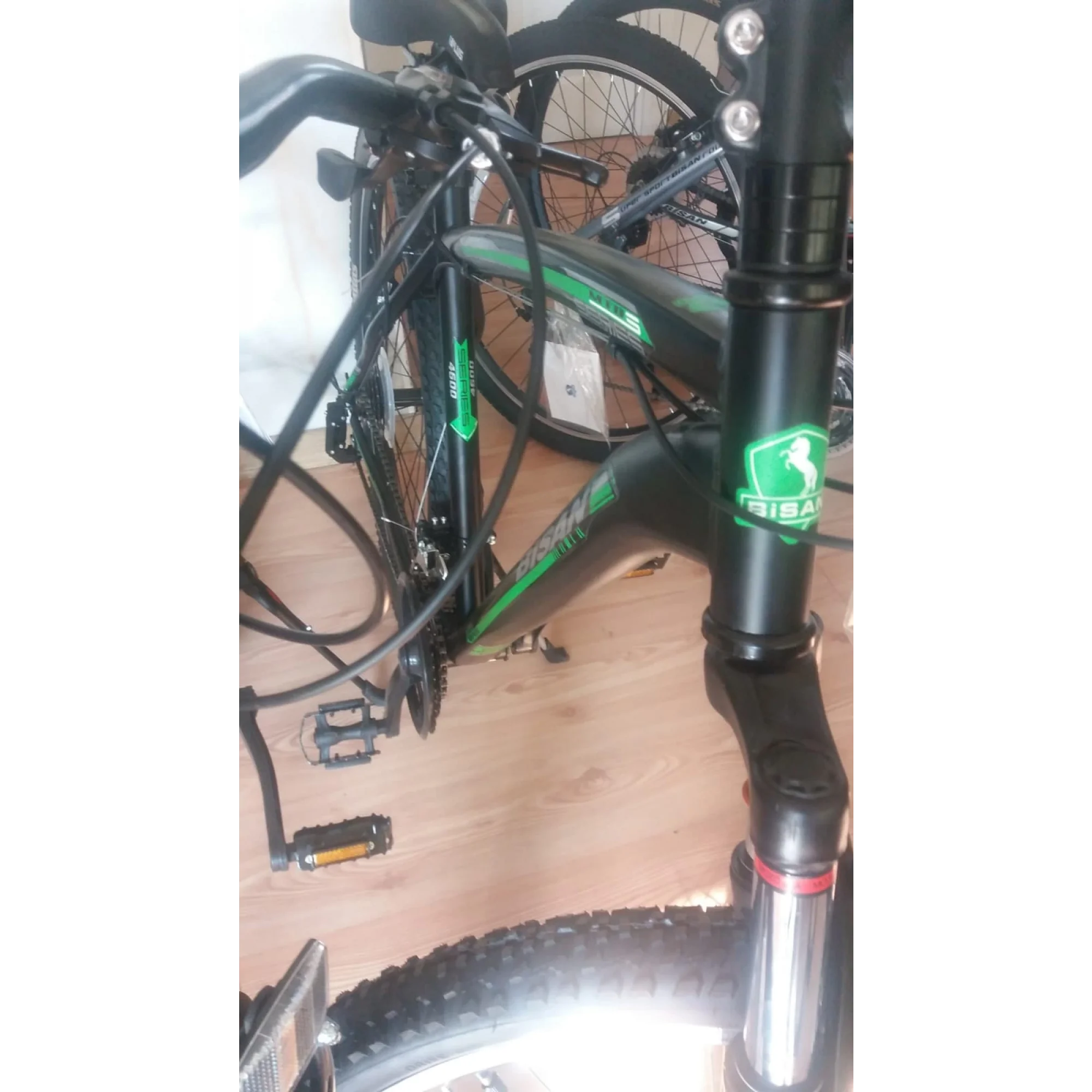 Bisan MTS 4600 V Fren 21 Vites 29 Jant Dağ Bisikleti Siyah Yeşil 18 Kadro