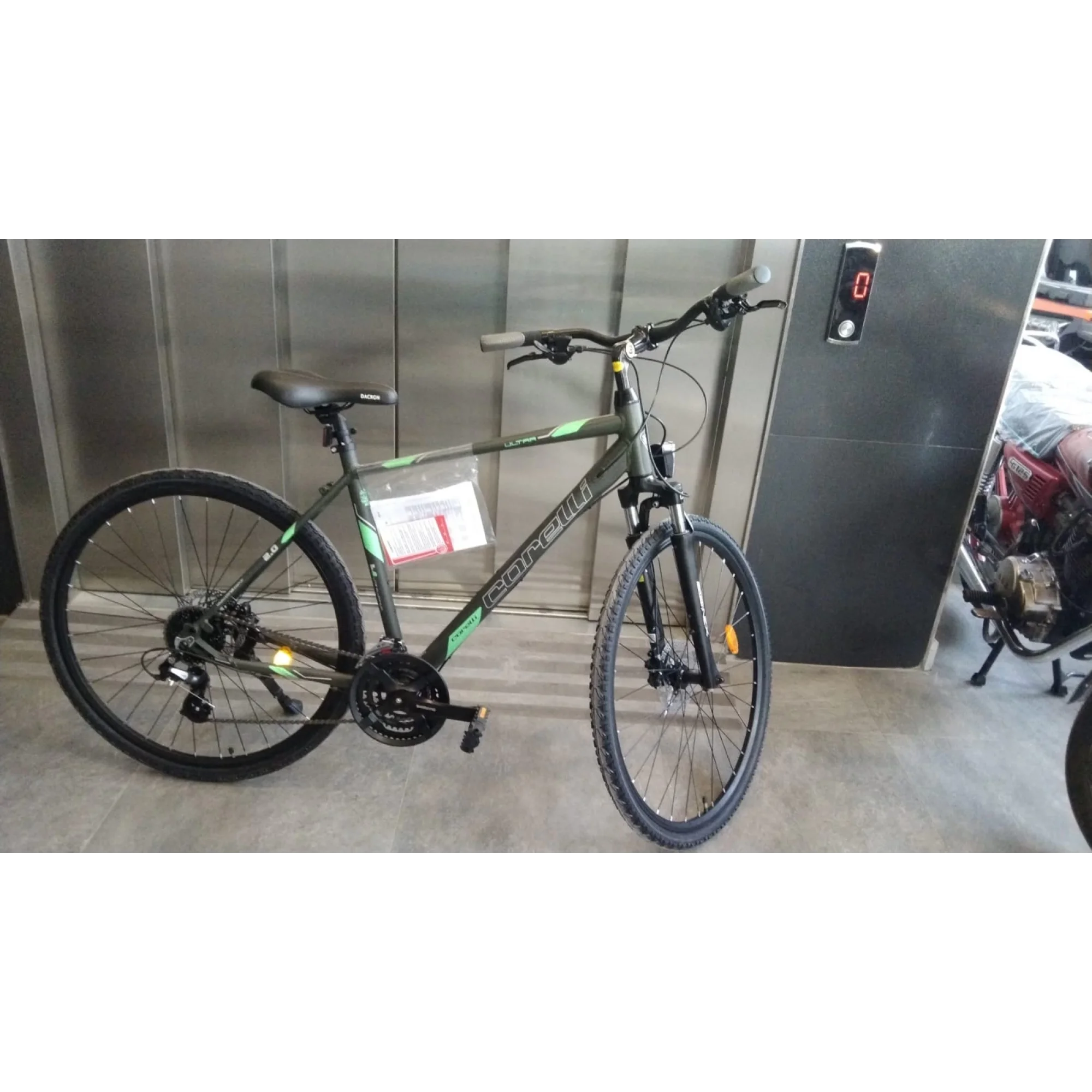 Corelli Ultar 2.0 HD Fren Altus 24 Vites 28 Jant Şehir Tur Bisikleti Siyah Yeşil 53 Kadro