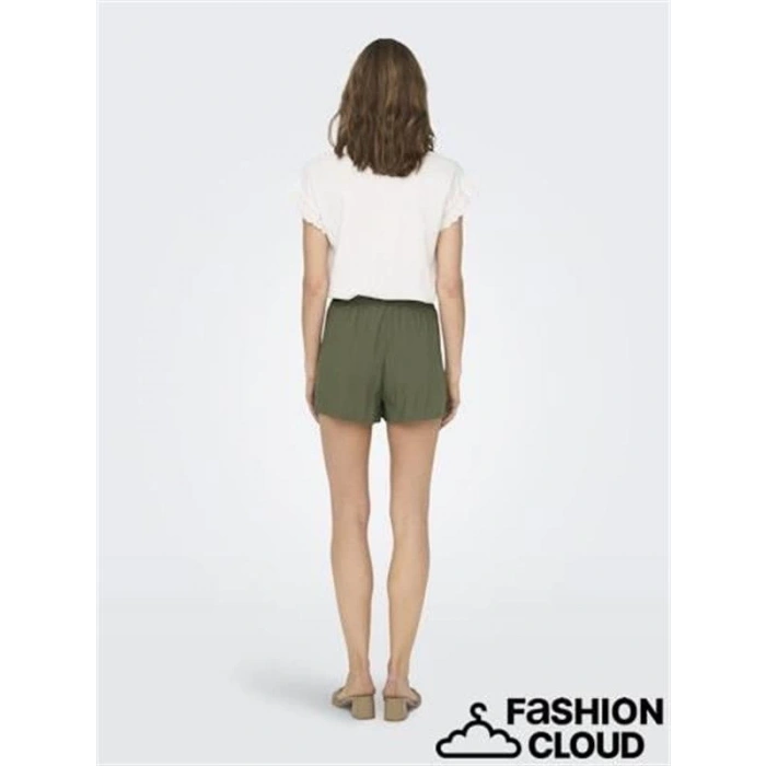 15222182 Viskoze Rahat Kadın Şort