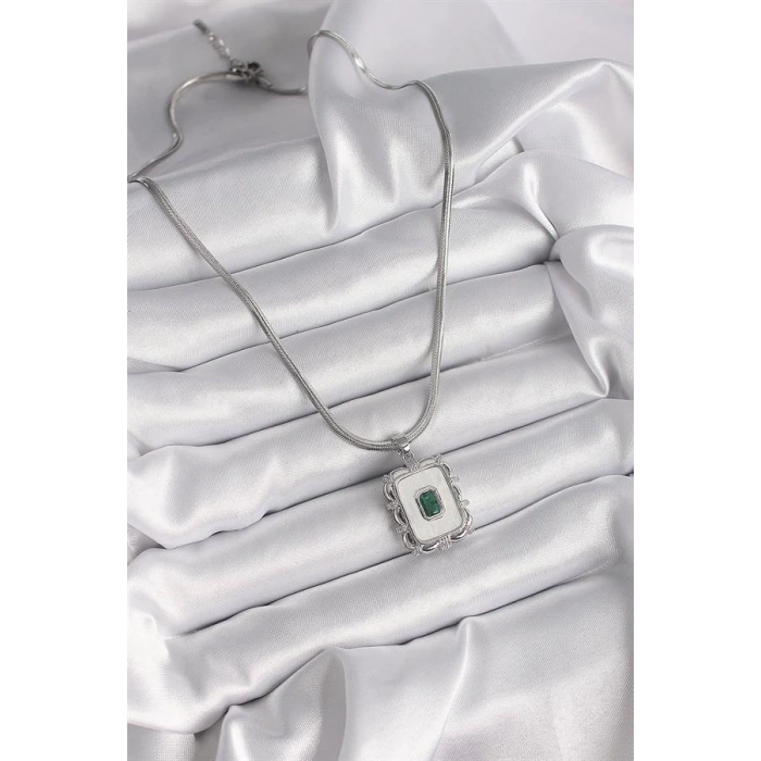 316L Çelik Gümüş Renk İtalyan Zincir Beyaz Sedefli Kare Portre Model Zümrüt Taş Detay Kadın Kolye