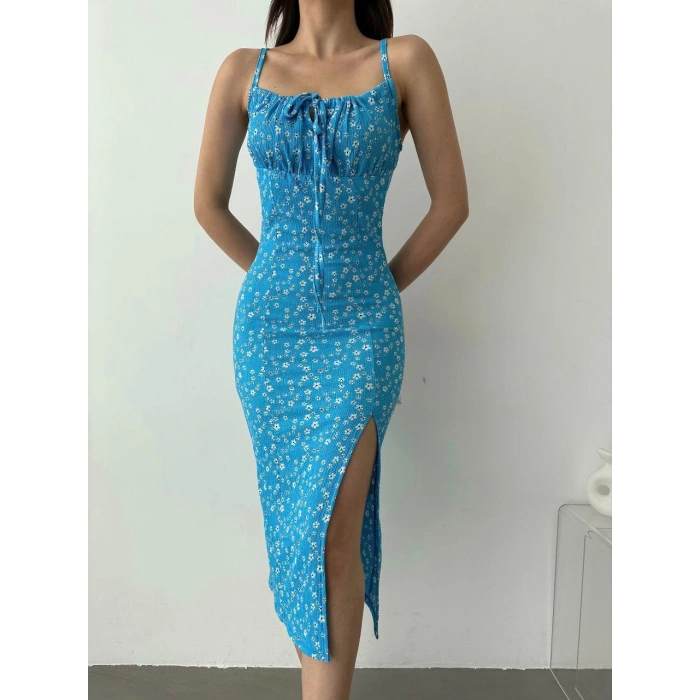 Çiçek Desenli Yırtmaçlı Yazlık Örme Kadın Elbise