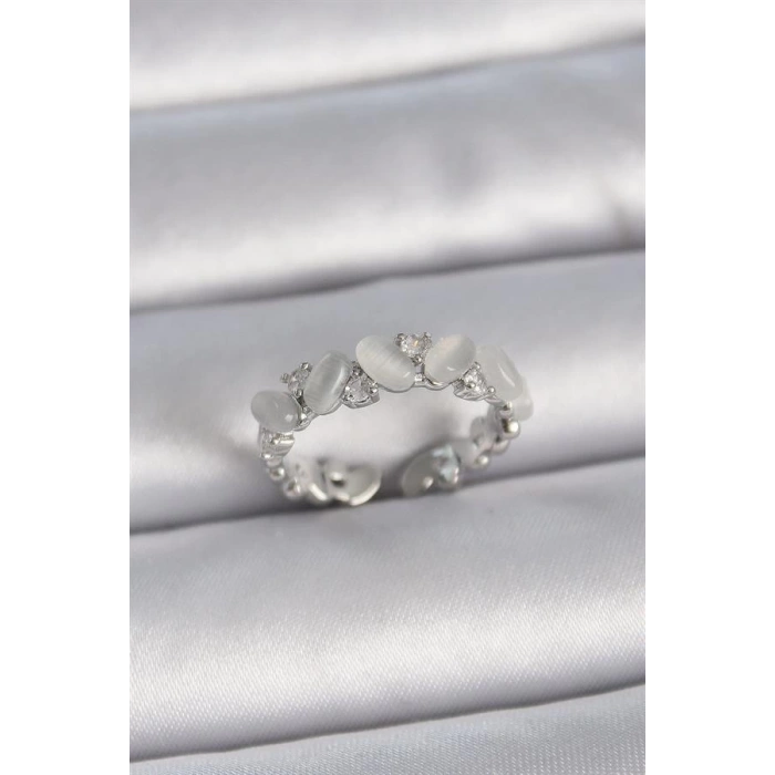 Pirinç Gümüş Renk Ayarlanabilir Zirkon Taşlı Beyaz Mineli Model Kadın Yüzük