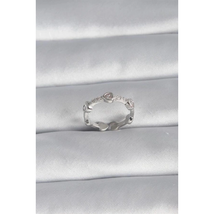 Pirinç Gümüş Renk Kalp Model Zirkon Taş Detay Kadın Yüzük