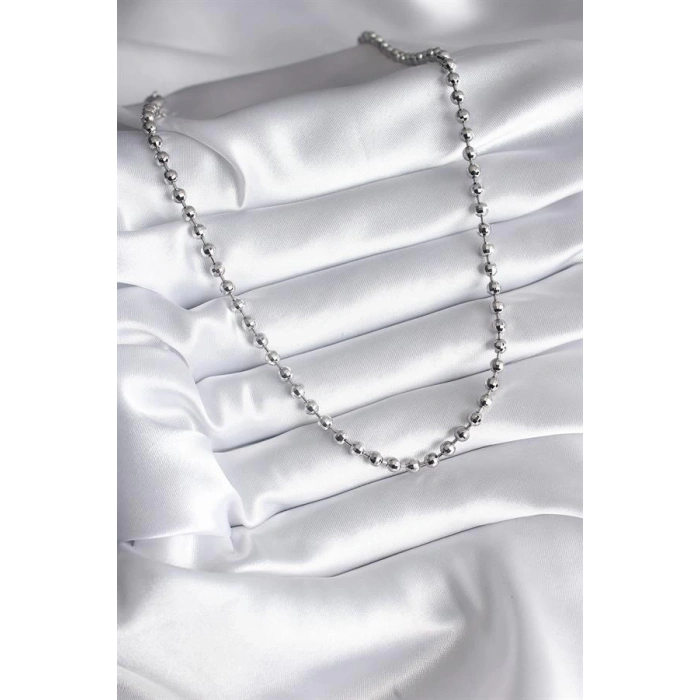 Pirinç Gümüş Renk Topçuk Detay Kadın Kolye